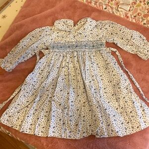Toddler dress smocked with collar